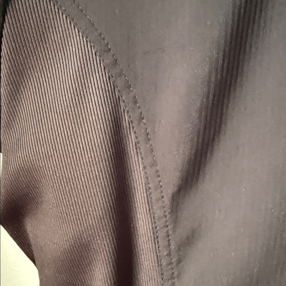 Koi Black Short Sleeve Top with Zipper and Pockets - Picture 5 of 6